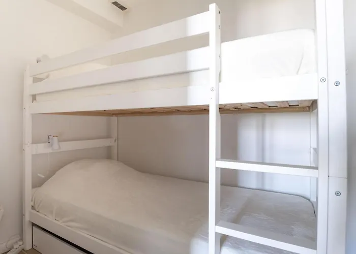 Du Port-3 By Interhome *